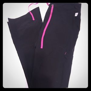 Xs black Leigh’s weight scrub pants